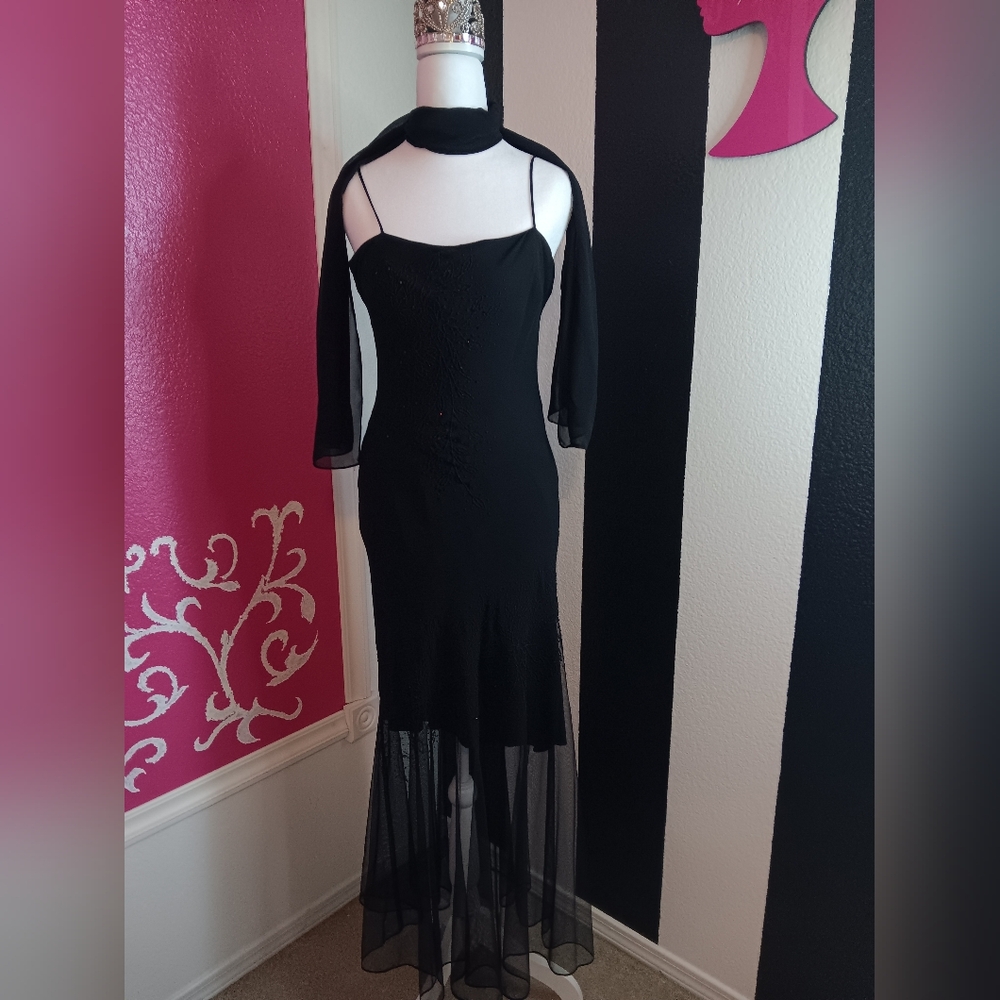 Elegant Black Evening Dress